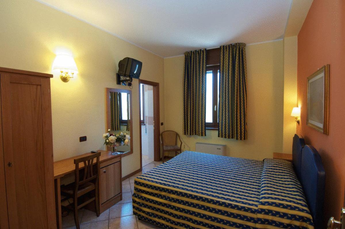 Hotel Il Granaio Porto Mantovano Dış mekan fotoğraf