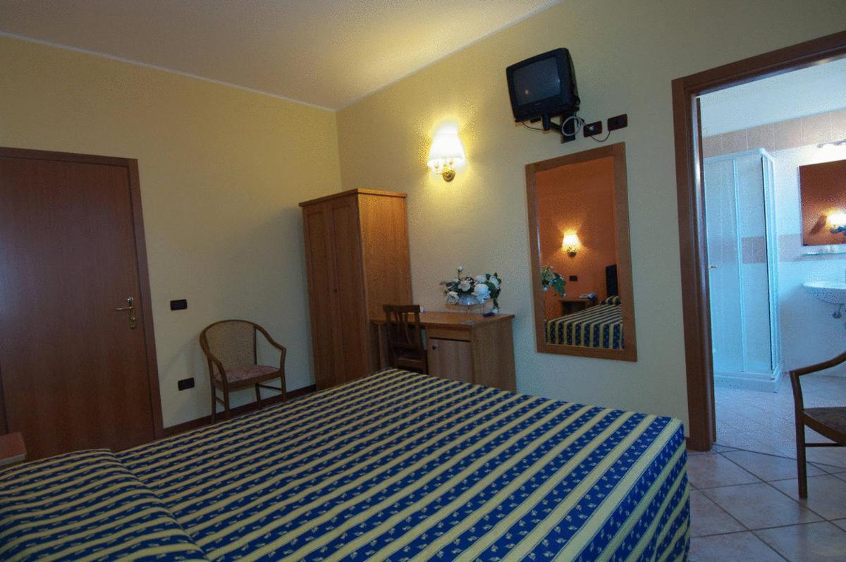 Hotel Il Granaio Porto Mantovano Dış mekan fotoğraf