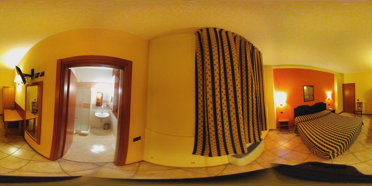 Hotel Il Granaio Porto Mantovano Dış mekan fotoğraf