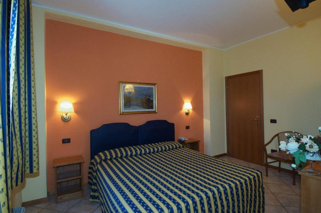 Hotel Il Granaio Porto Mantovano Dış mekan fotoğraf